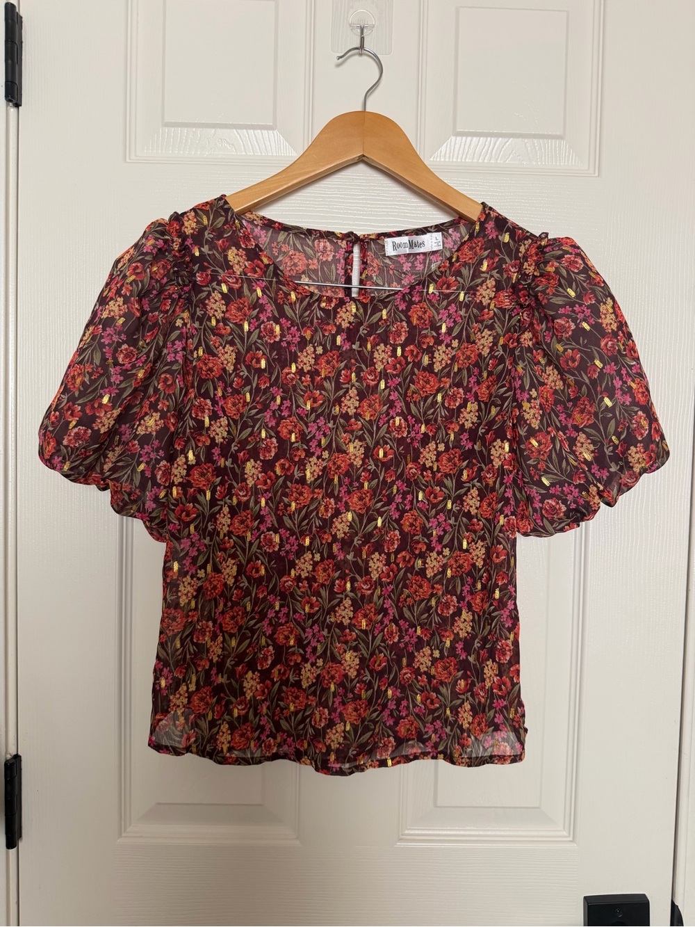Roommates Burgundy Floral Puff-Sleeve Blouse